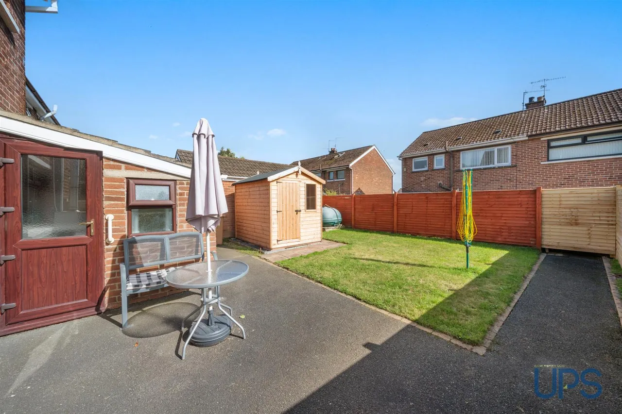 Willowvale Gardens, Stewartstown Road, BT11, photo 26