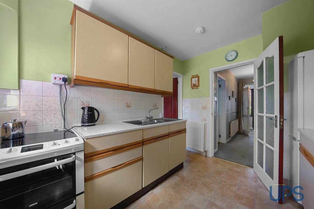 Willowvale Gardens, Stewartstown Road, BT11, photo 12
