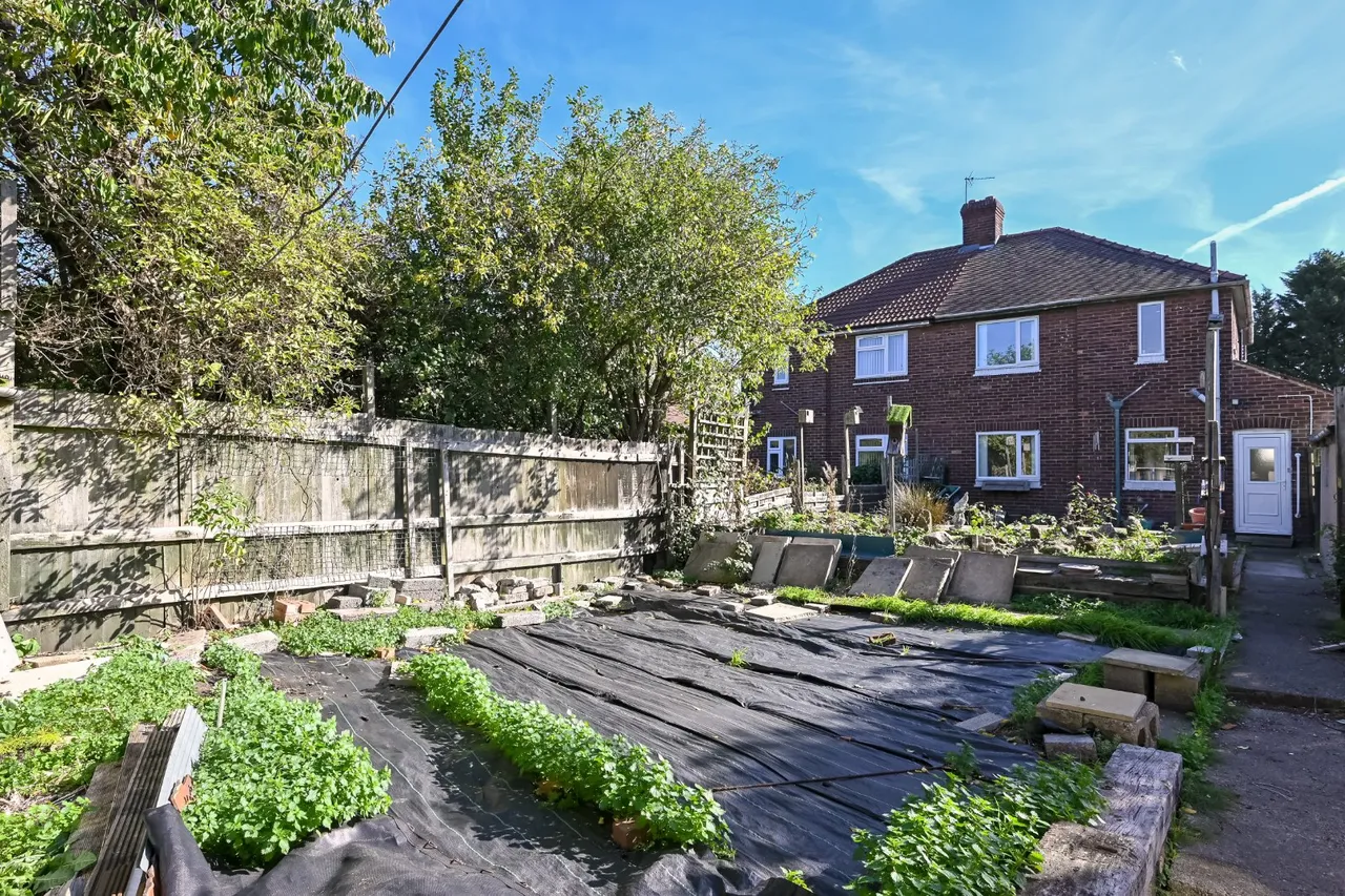 Little Avenue, Clifton, YO30, photo 3