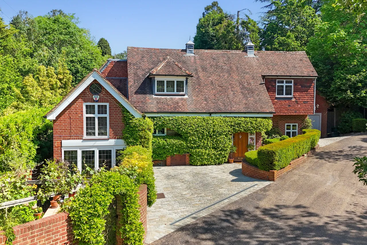 5 bed house for sale, Manor Park, Chislehurst, BR7
