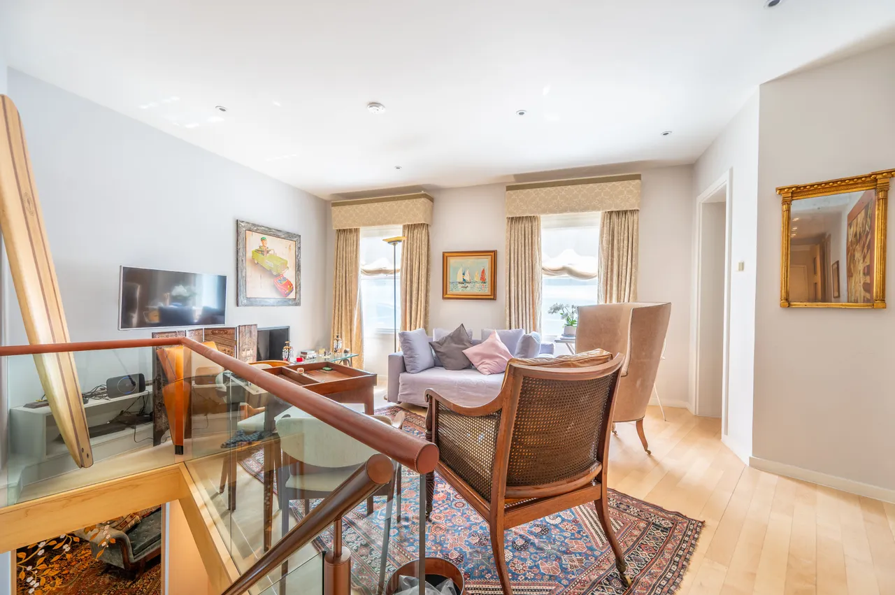 4 bed flat for sale, London, W11