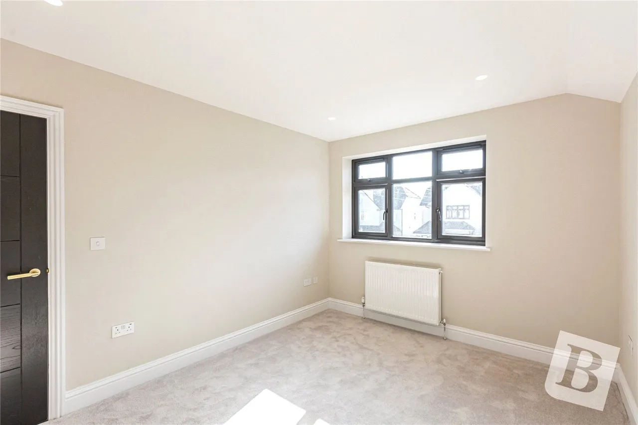 Moor Lane, Upminster, RM14, photo 12