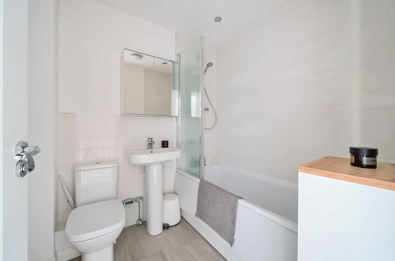 Sandyfields Lane, Colden Common, SO21, photo 5