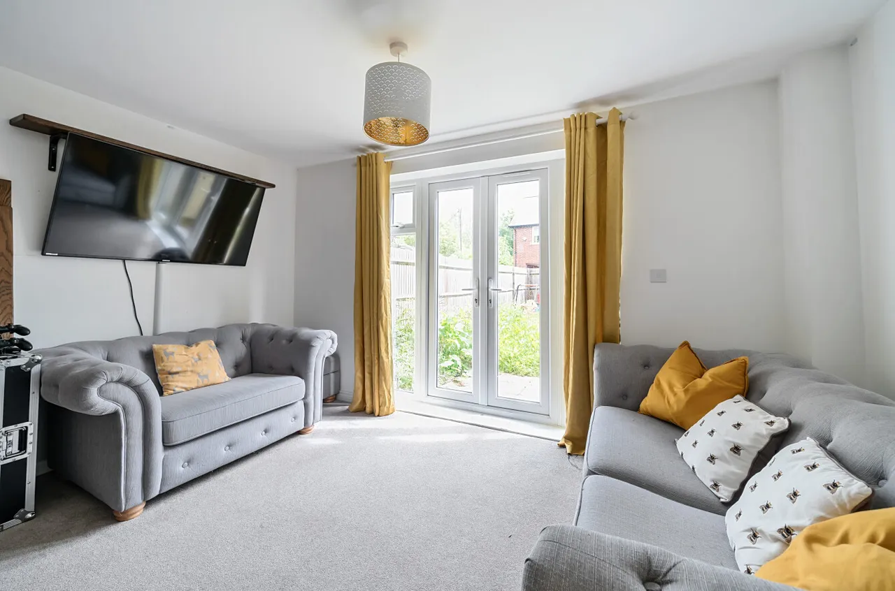 Sandyfields Lane, Colden Common, SO21, photo 2
