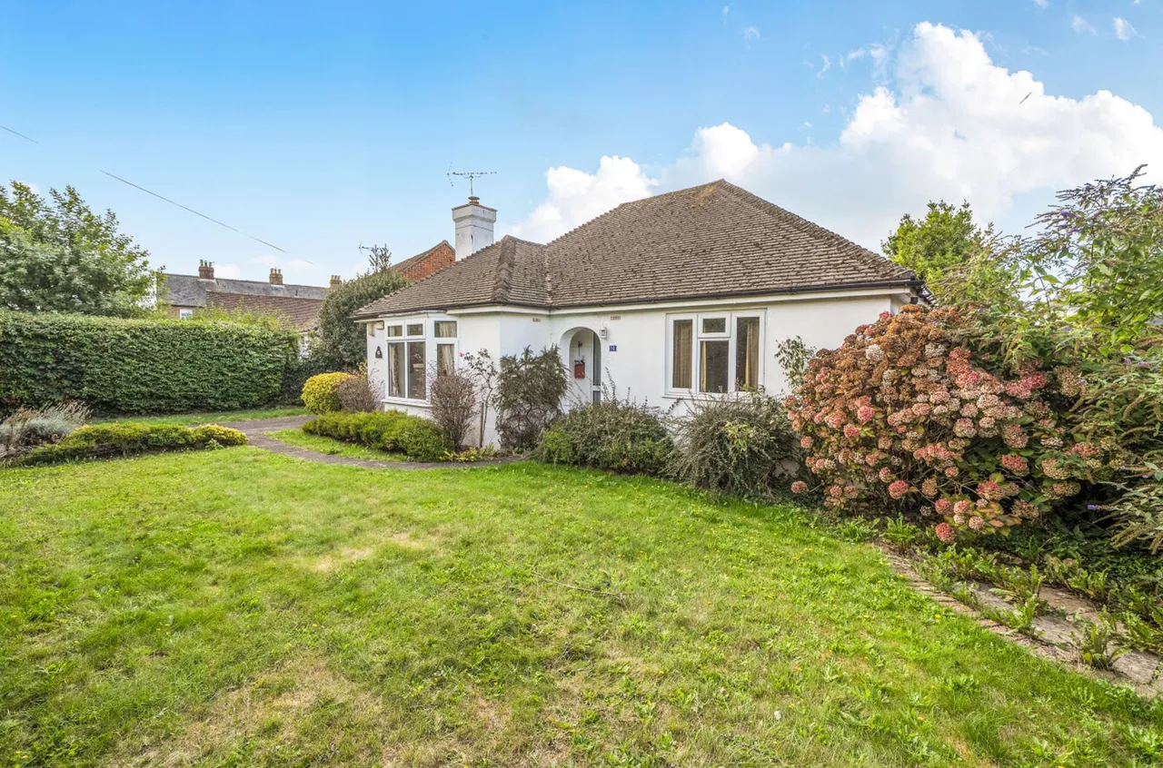 Stockbridge Gardens, Chichester, PO19, photo 5