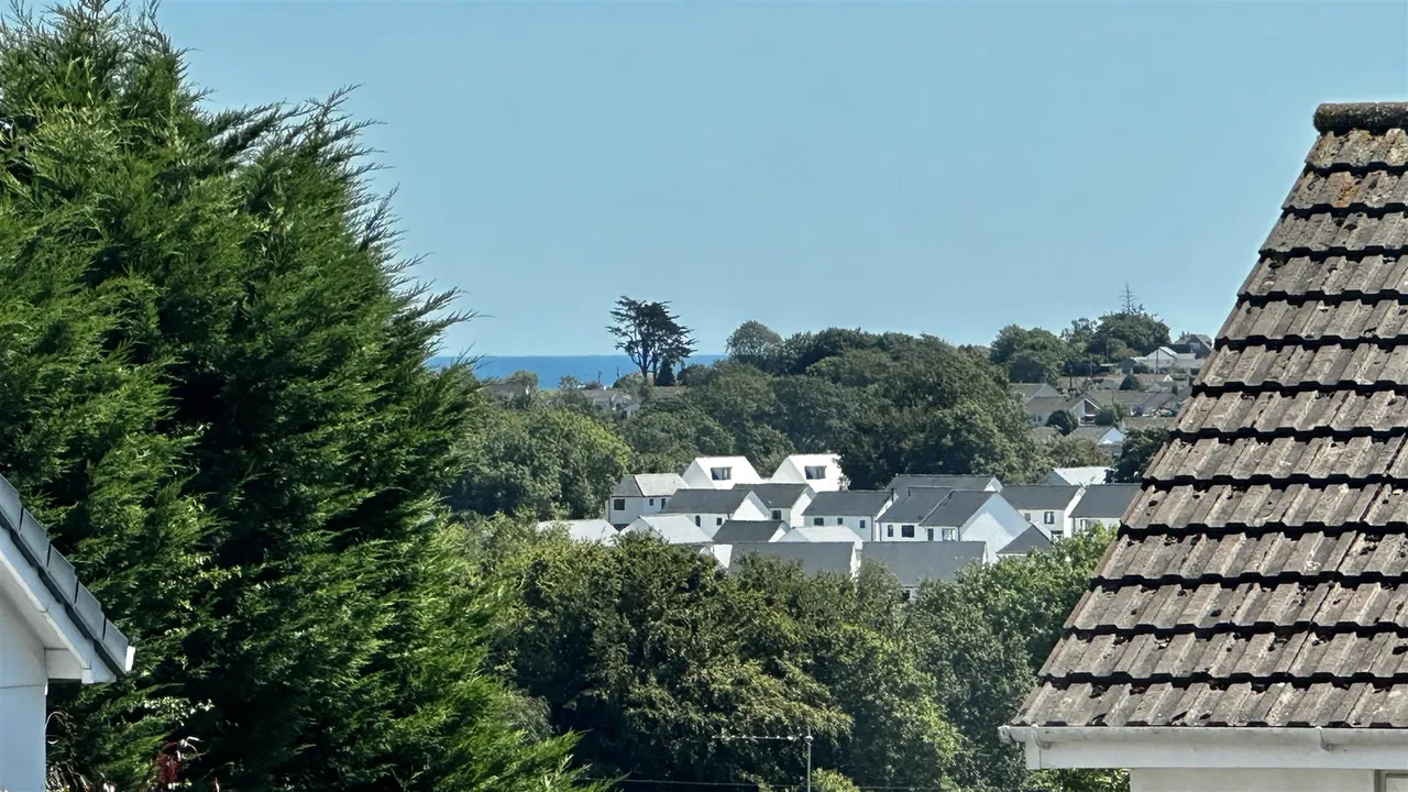 Trecarne Close, St. Austell, photo 9