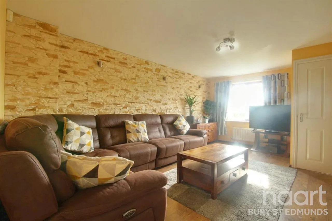 Kingfisher Drive, Soham, CB7, photo 4