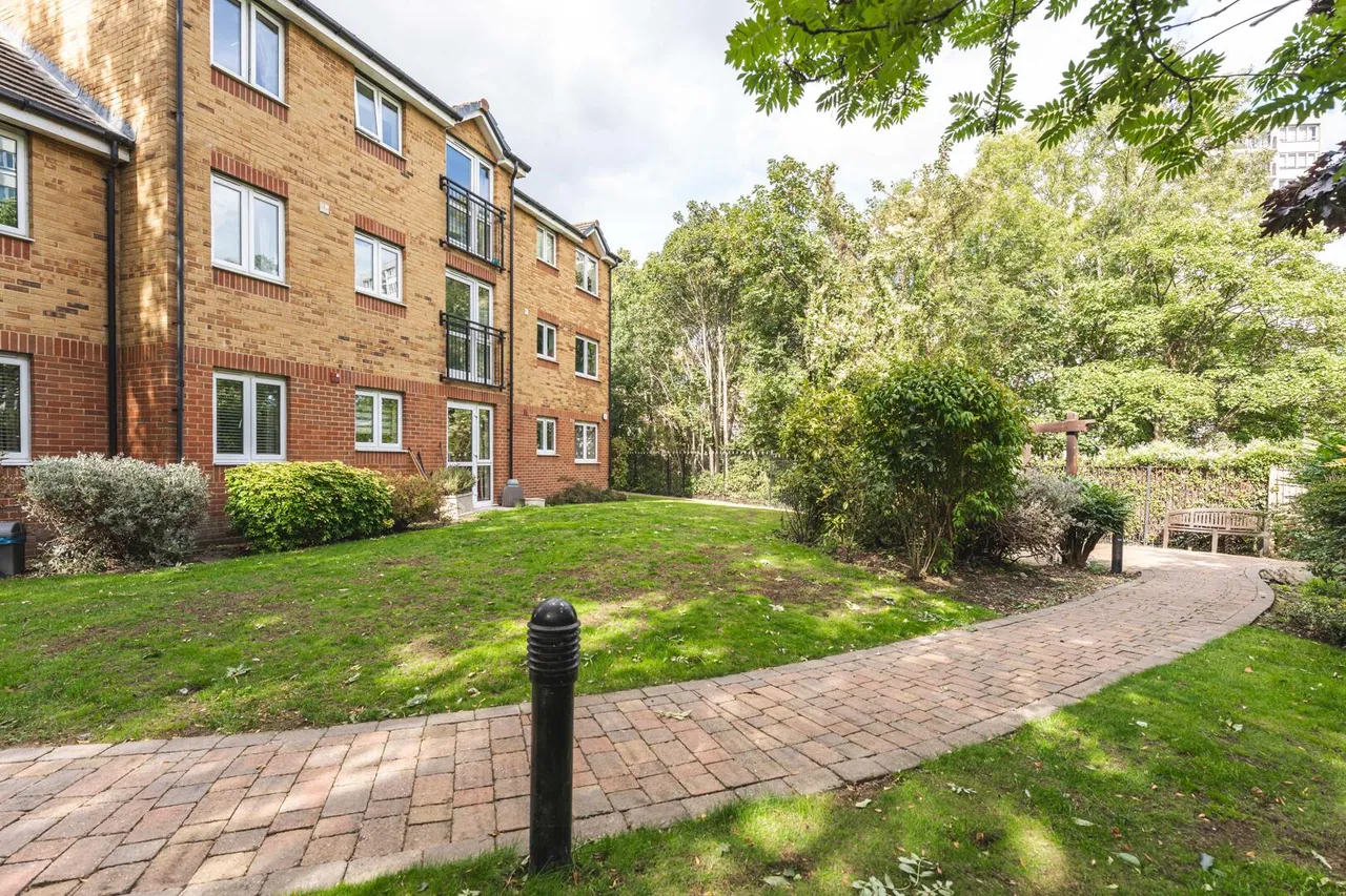 Hertford Road, Enfield, EN3, photo 14