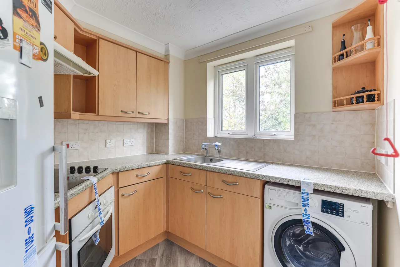 Hertford Road, Enfield, EN3, photo 2