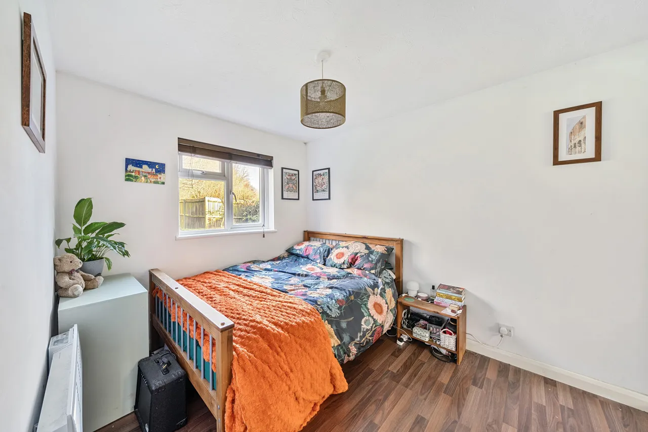 Rabournmead Drive, Northolt, UB5, photo 16