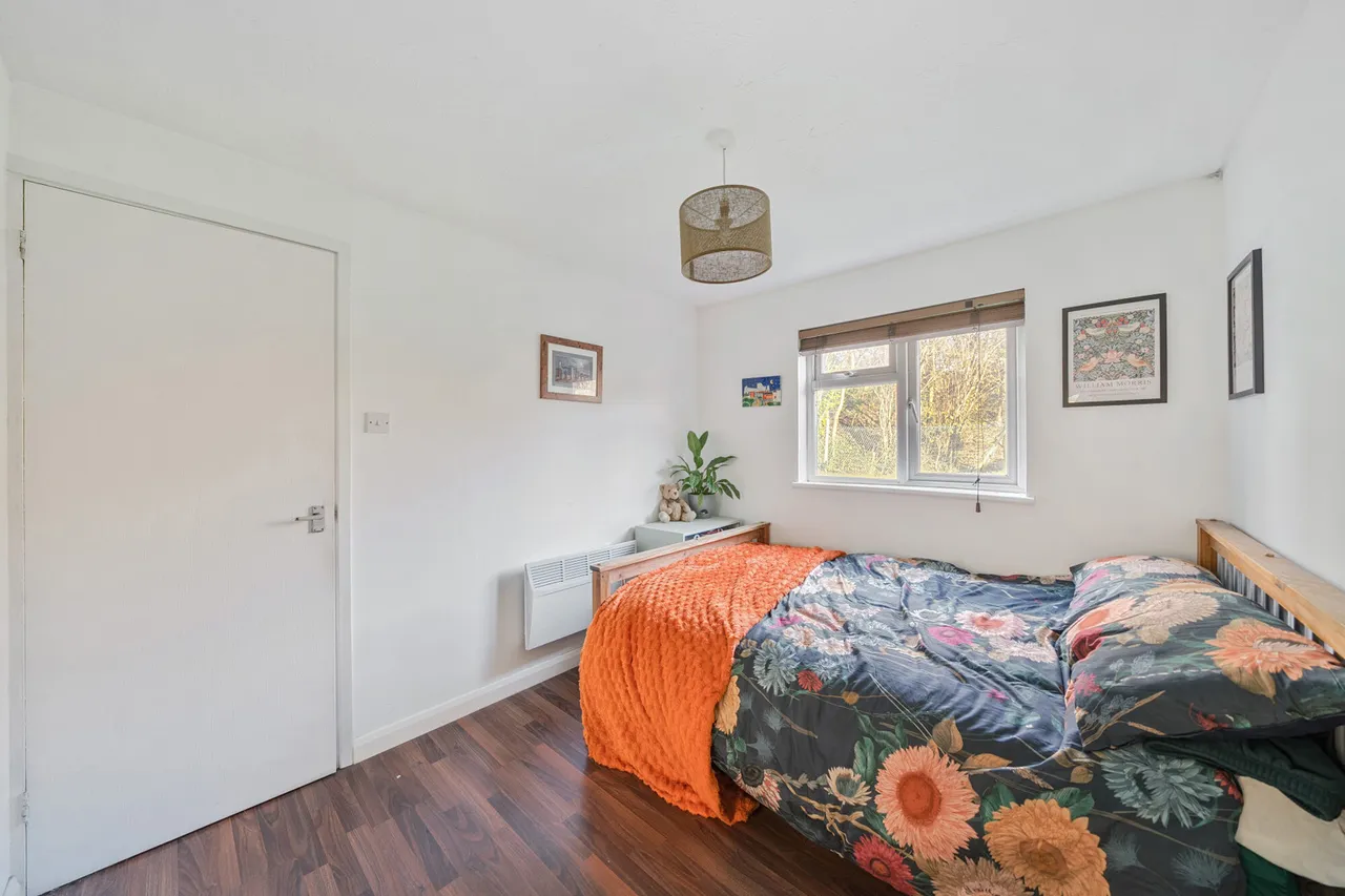 Rabournmead Drive, Northolt, UB5, photo 17