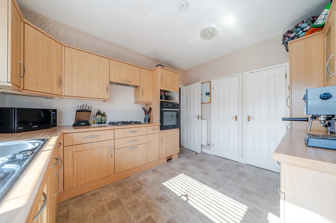 Highwood Close, BR6, photo 12