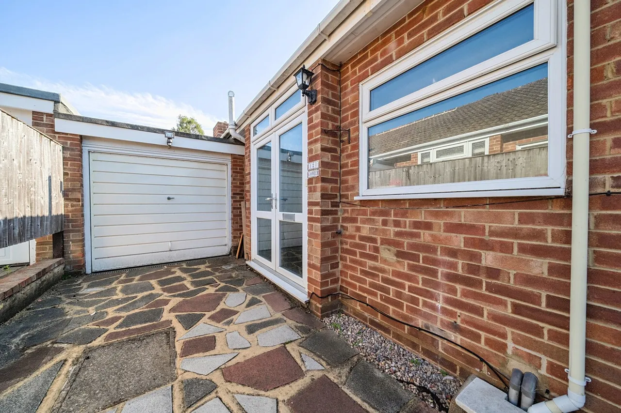 Highwood Close, BR6, photo 19