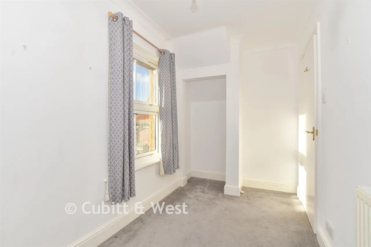 Victoria Road, Cranleigh, GU6, photo 5