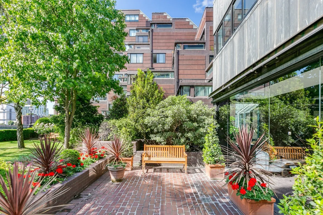Grosvenor Road, London, SW1V, photo 6