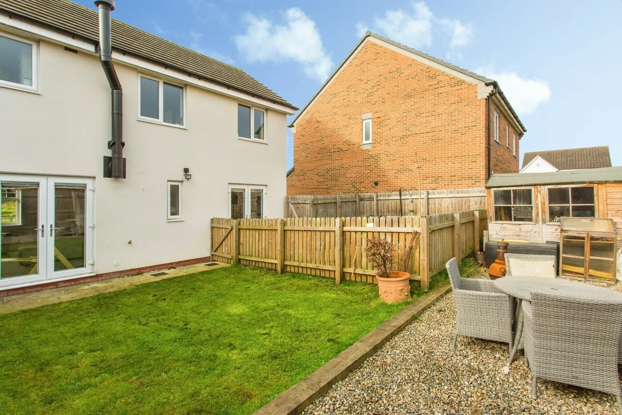 Beconsaw Drive, Farington Moss, PR26, photo 4