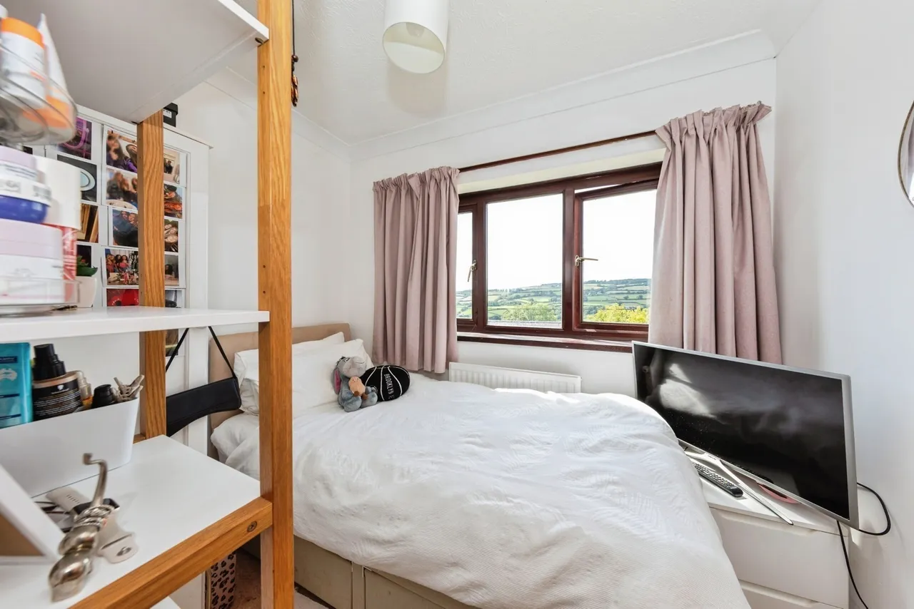 Heol Ray Gravell, Mynyddygarreg, SA17, photo 14