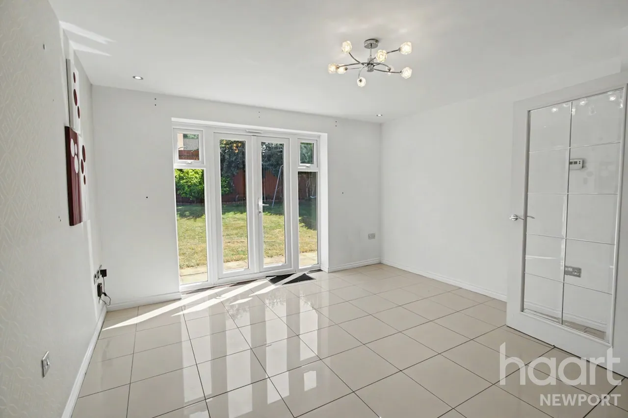 Chepstow Road, NP18, photo 16