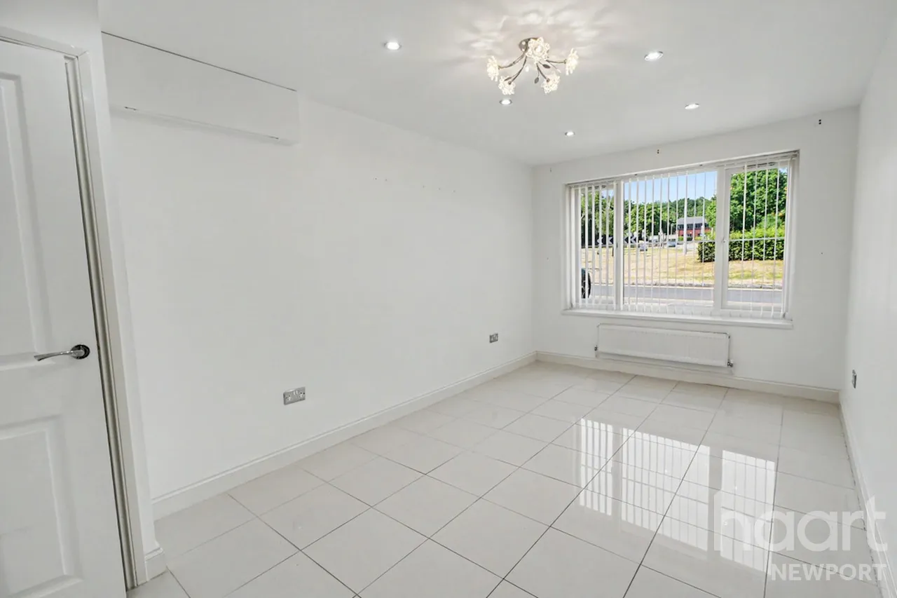 Chepstow Road, NP18, photo 7