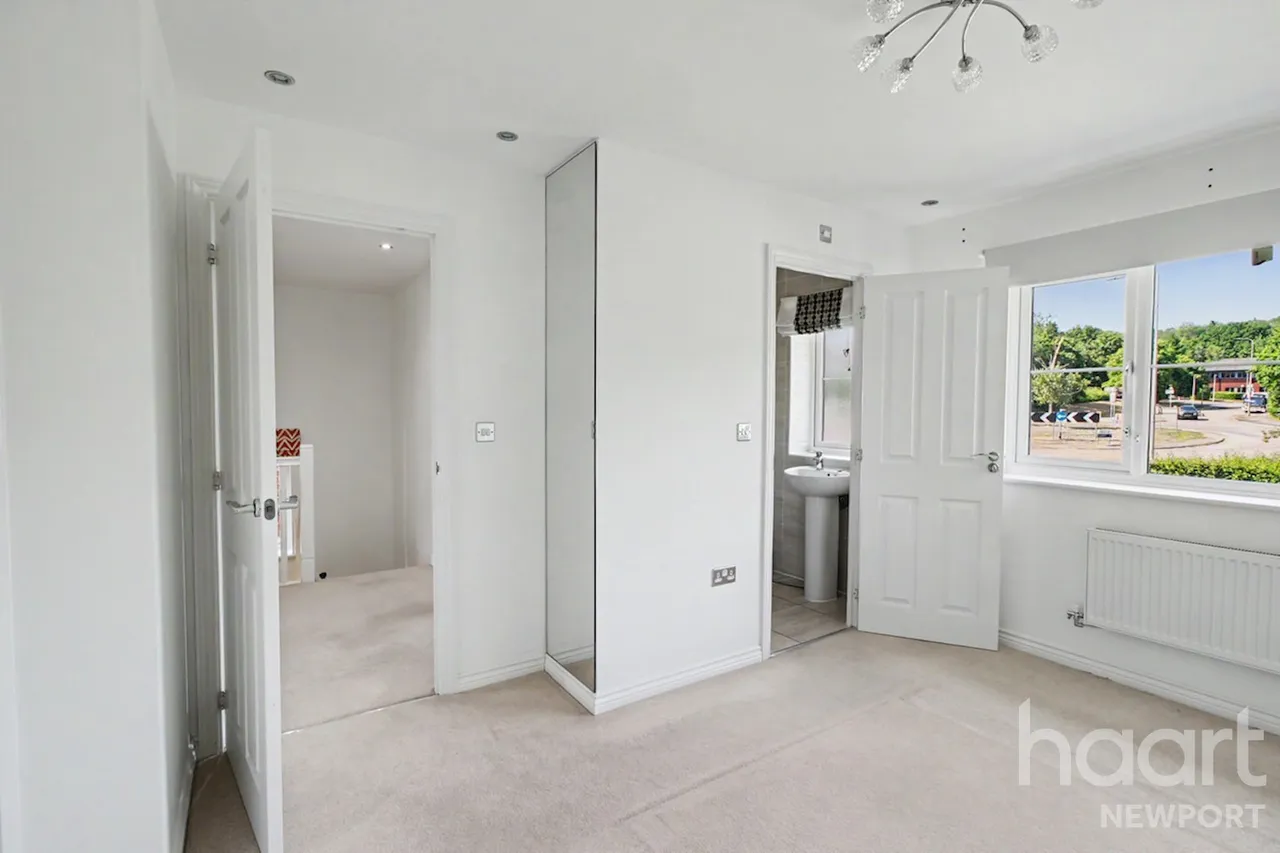 Chepstow Road, NP18, photo 30