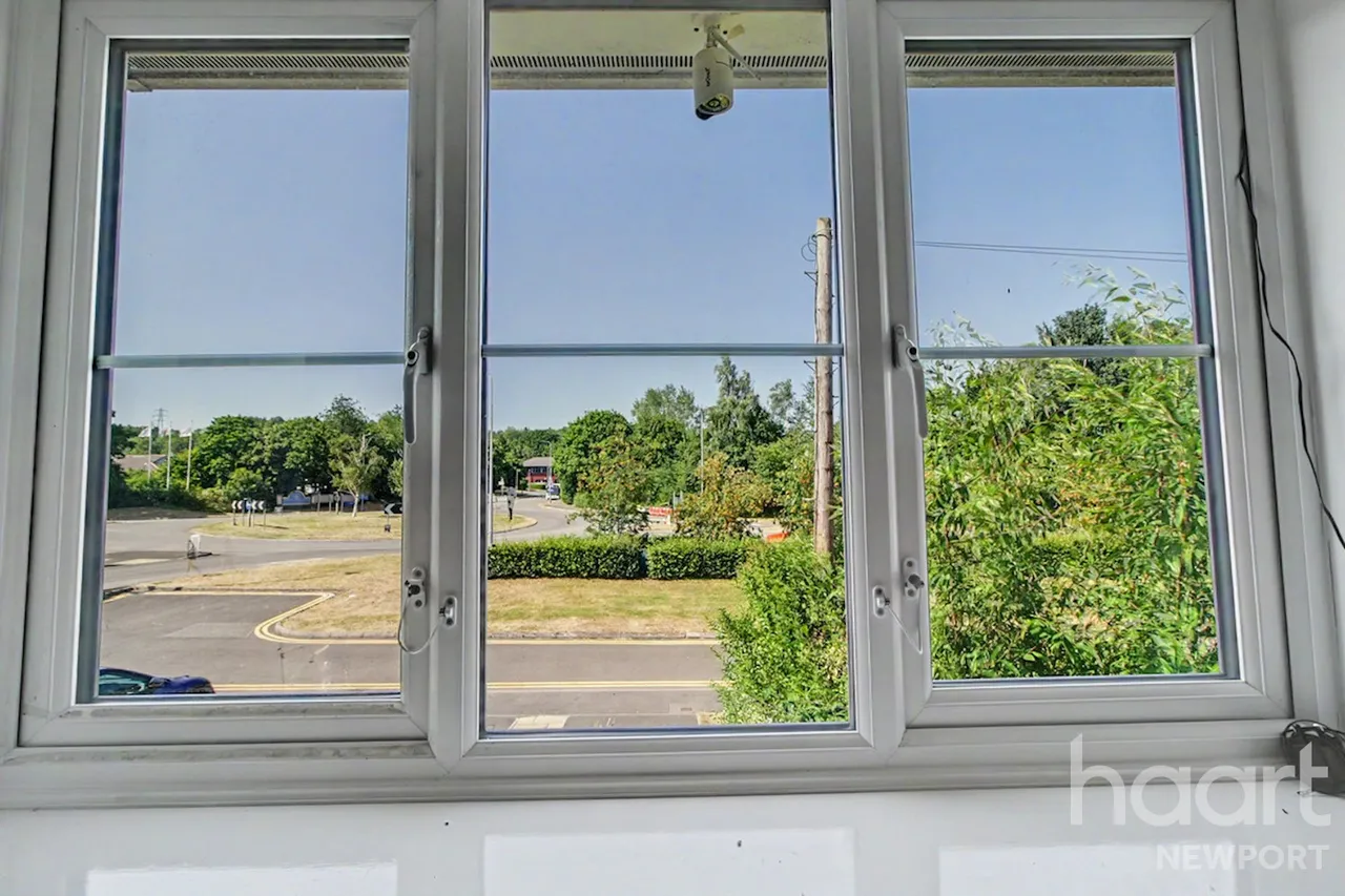 Chepstow Road, NP18, photo 32