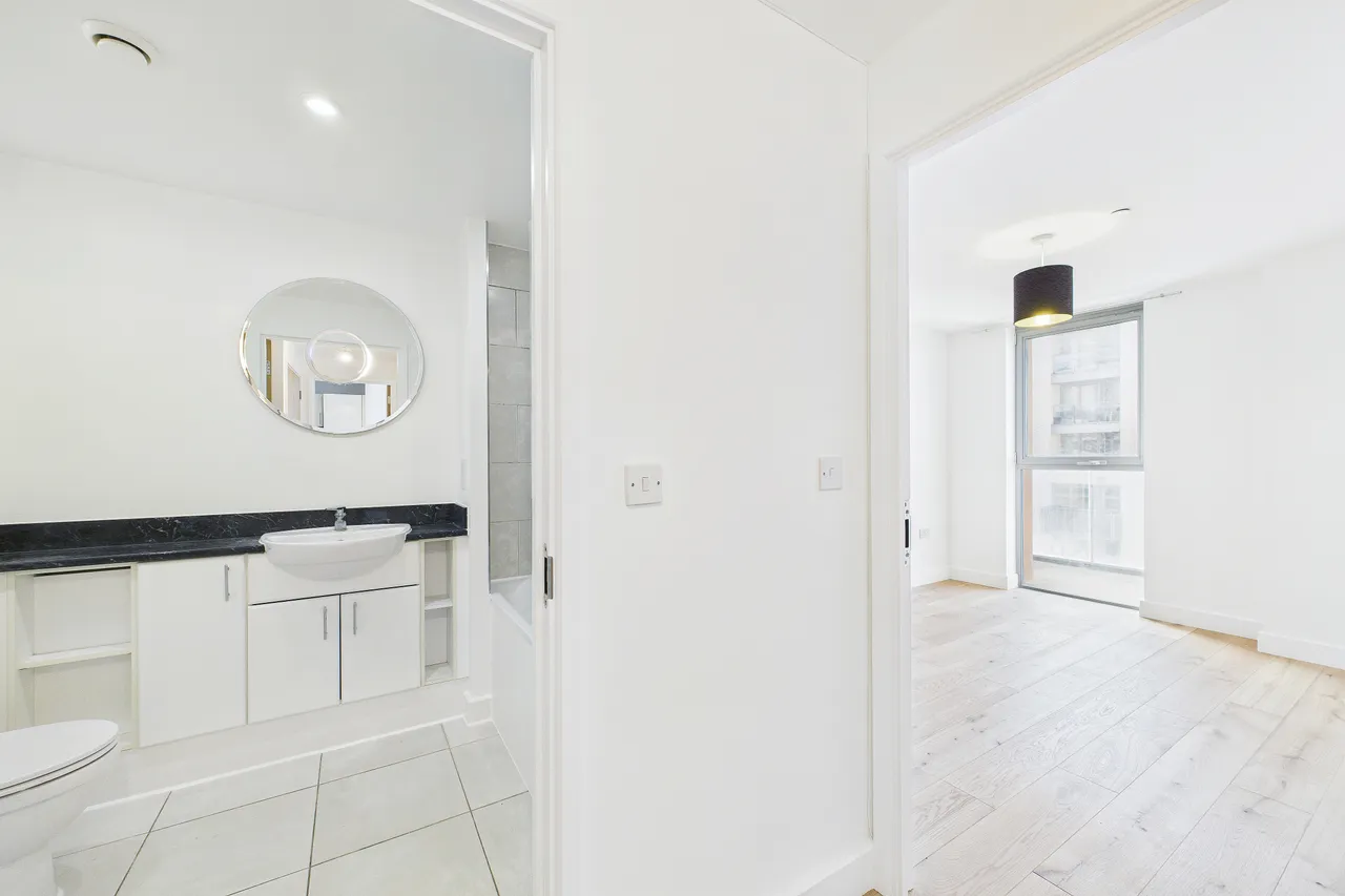 Cornmill Lane, London, SE13, photo 9