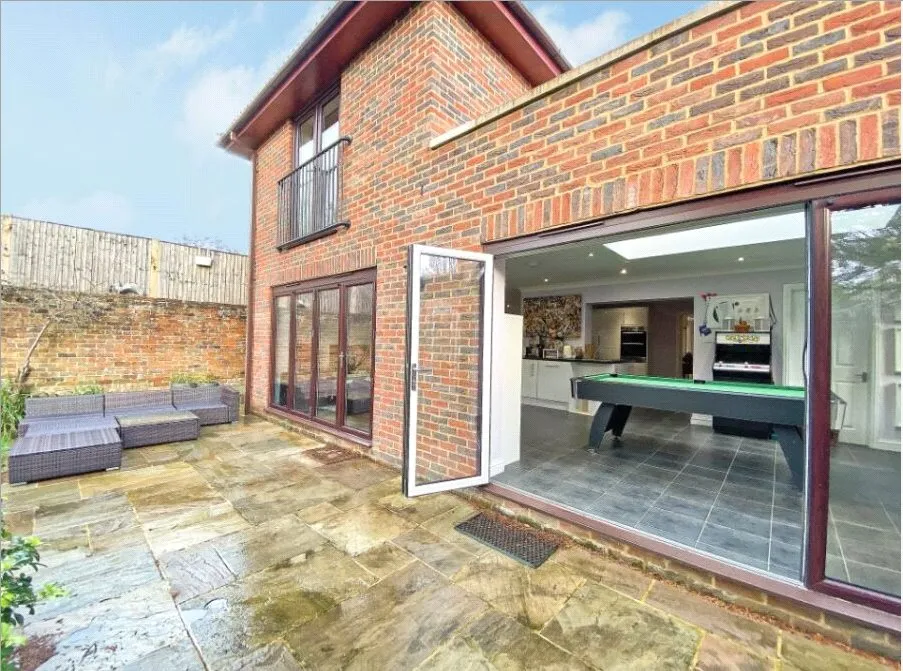 Pinewood Road, Ash, Surrey, GU12 6DG, photo 15