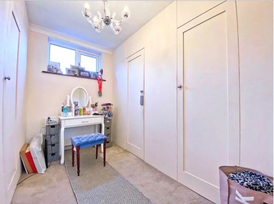 Pinewood Road, Ash, Surrey, GU12 6DG, photo 11