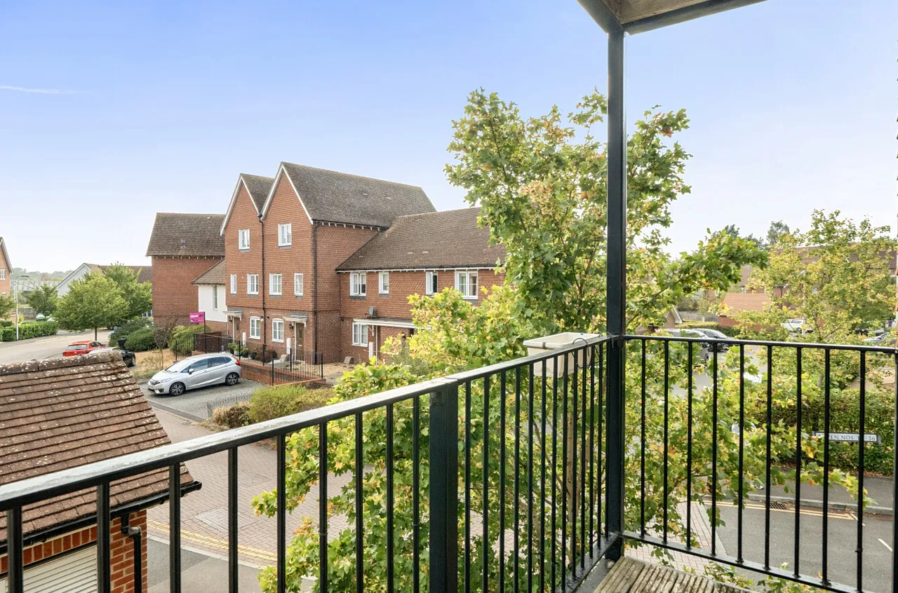 Outfield Crescent, Wokingham, Berkshire, RG40 2ET, photo 7