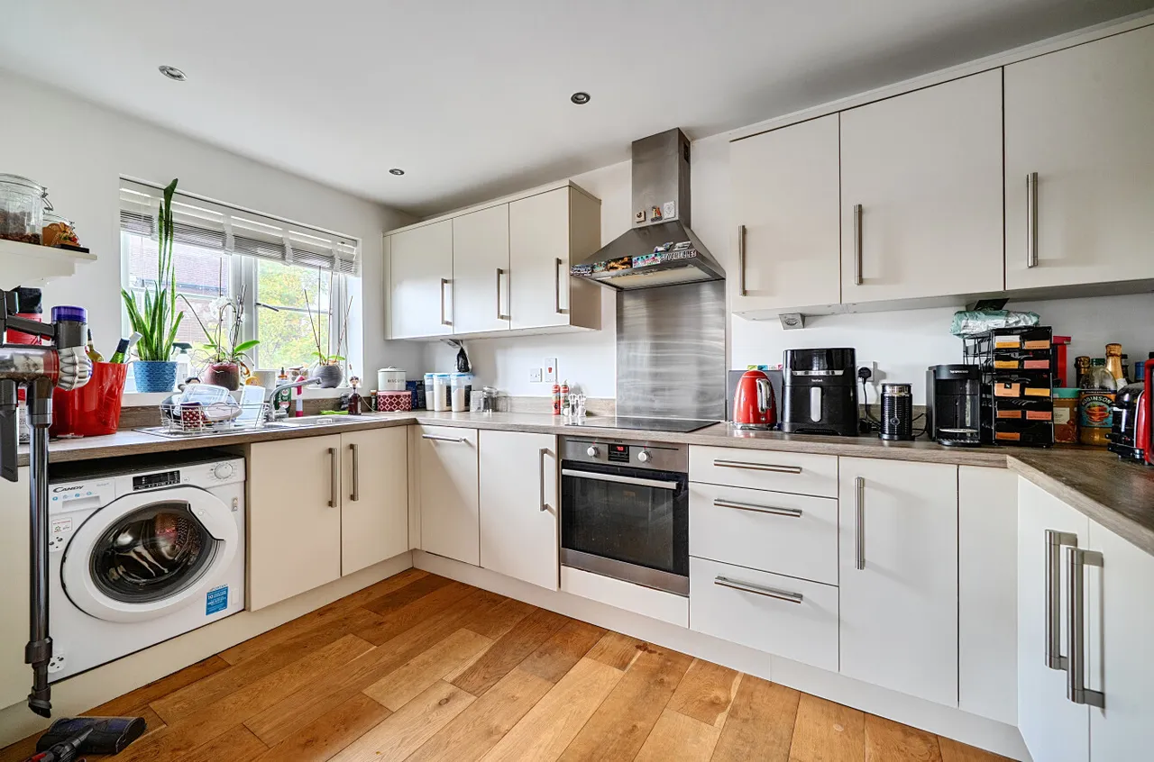 Outfield Crescent, Wokingham, Berkshire, RG40 2ET, photo 9