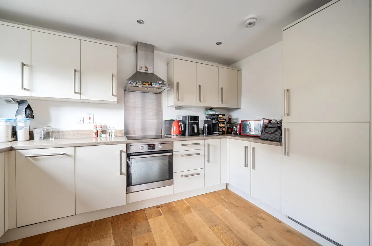 Outfield Crescent, Wokingham, Berkshire, RG40 2ET, photo 3