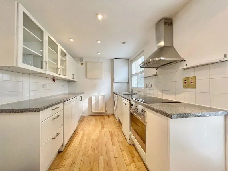 Princes Court, London, SE16, photo 3
