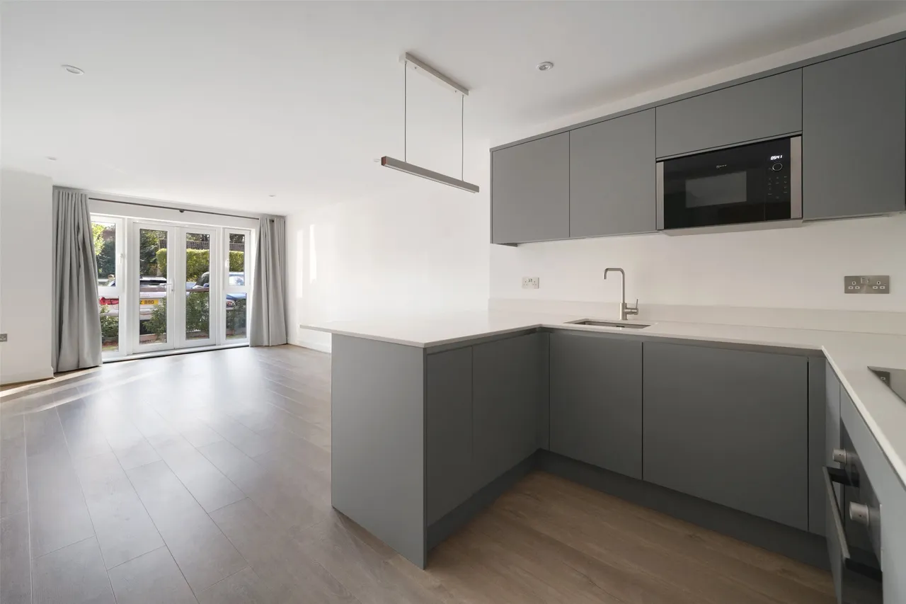 Doods Park Road, Reigate, RH2, photo 10