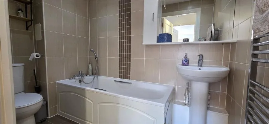 Crouch Gardens, Buntingford, SG9, photo 6
