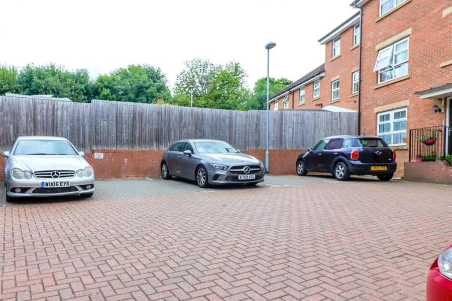 Crouch Gardens, Buntingford, SG9, photo 12