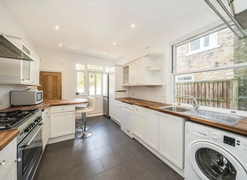 Upper Grotto Road, Strawberry Hill, TW1, photo 4