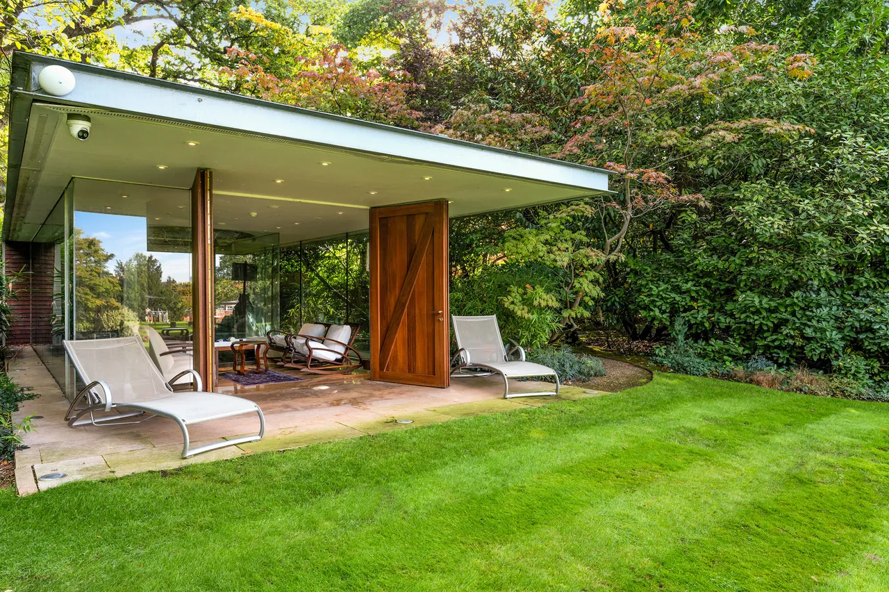 The Bishops Avenue, Hampstead, N2, photo 32