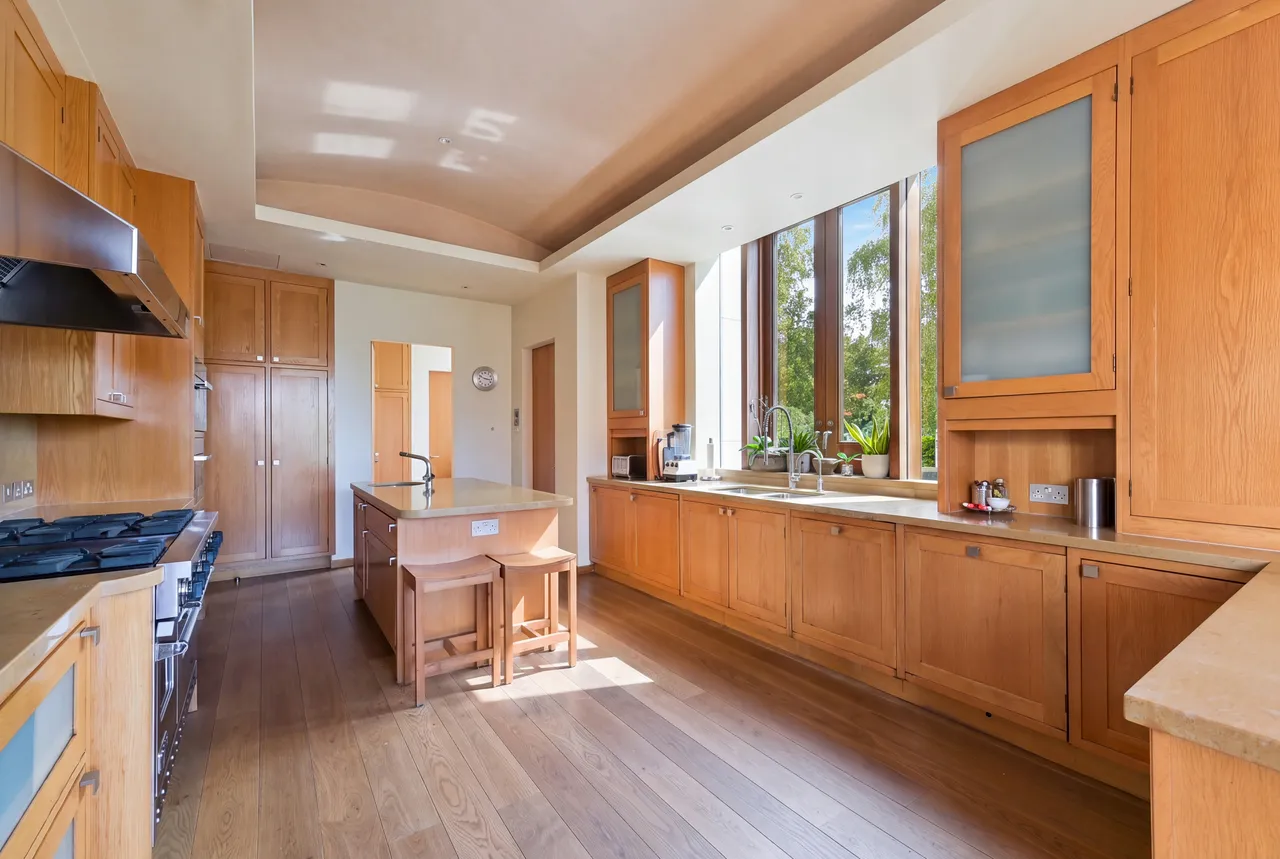 The Bishops Avenue, Hampstead, N2, photo 11
