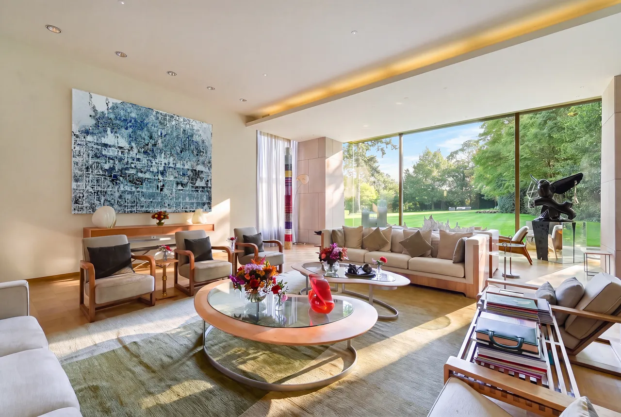 The Bishops Avenue, Hampstead, N2, photo 3