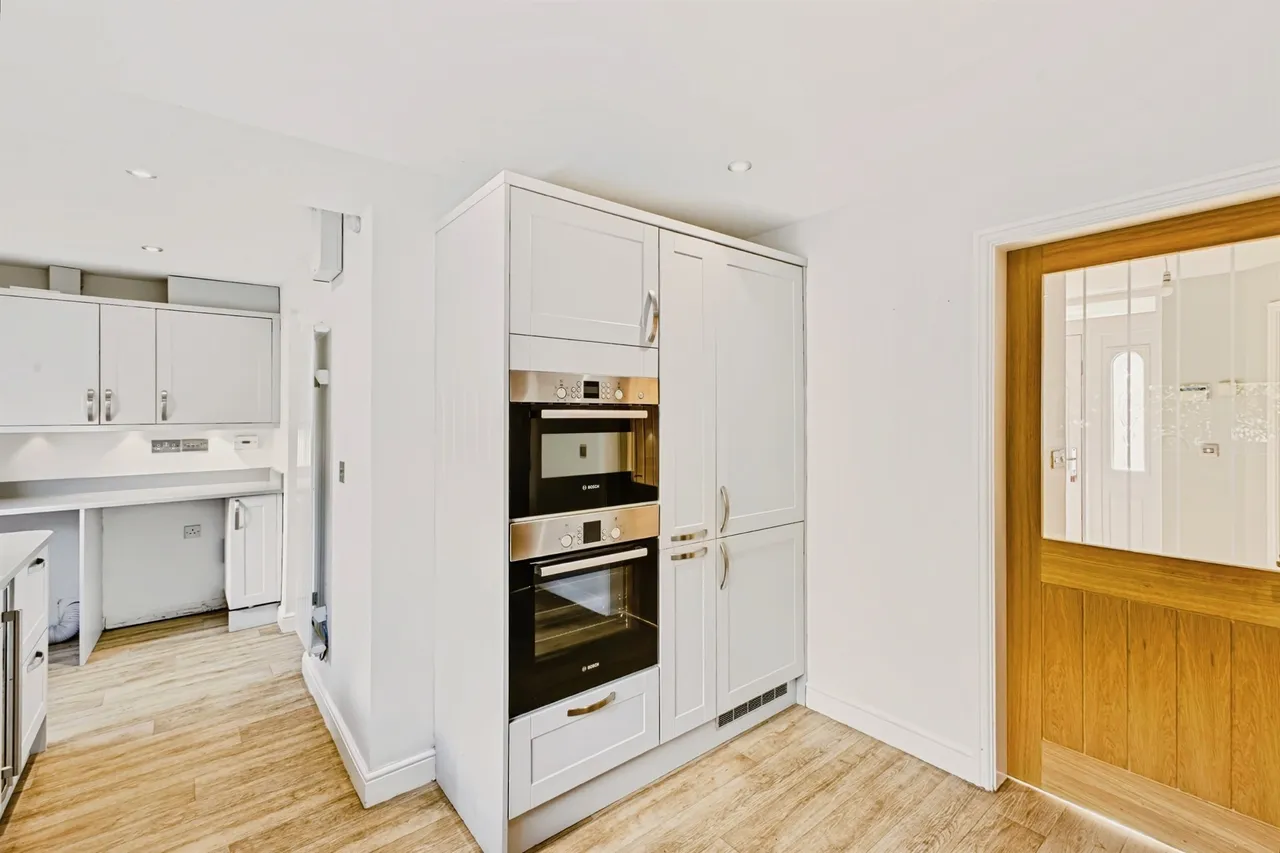 Breezehill, Wootton, NN4, photo 9