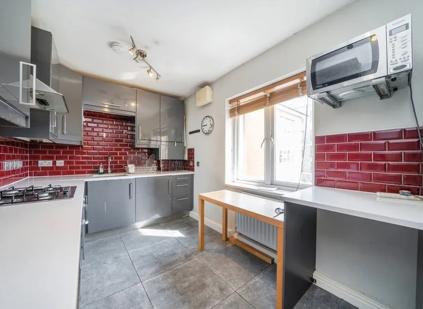 Prince Edward Road, Homerton, E9, photo 11