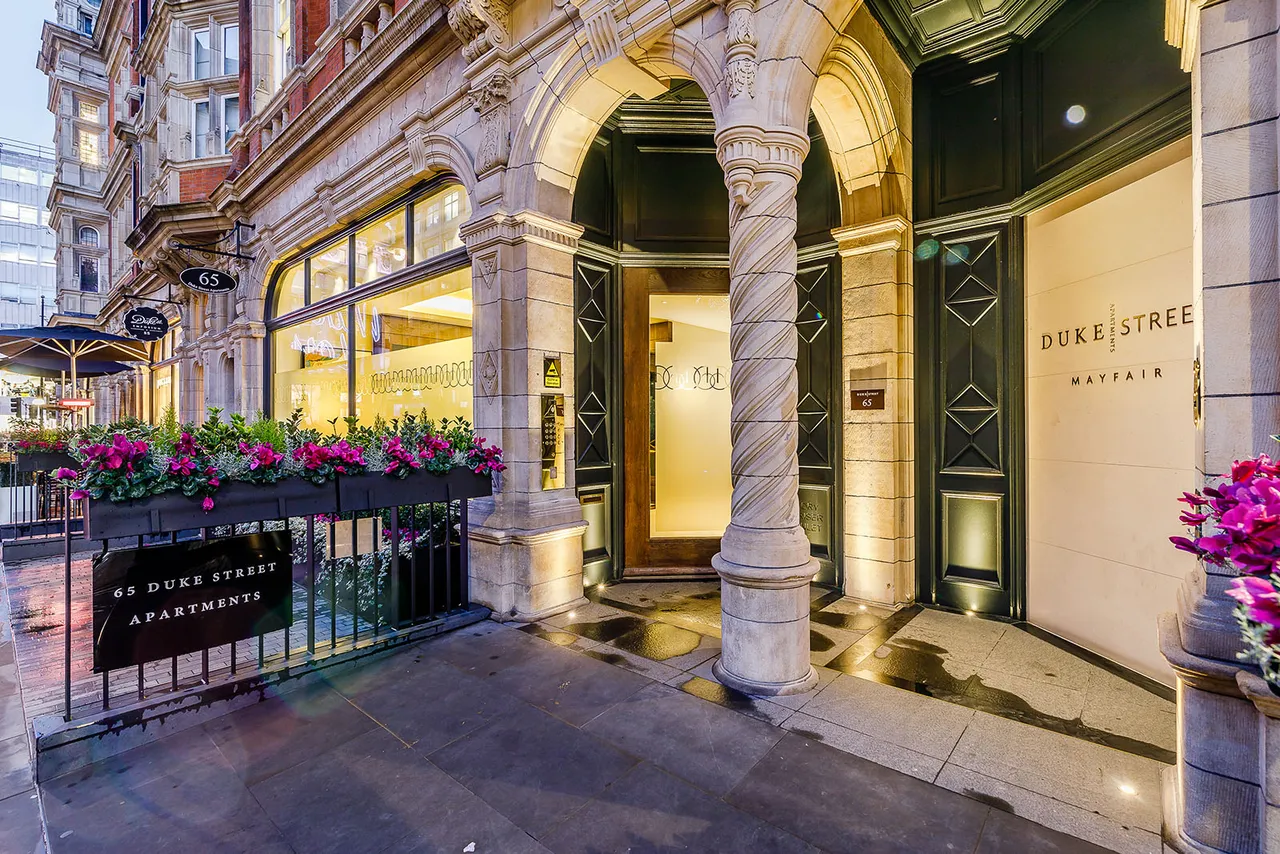 3 bed flat to rent — Duke Street, London, W1