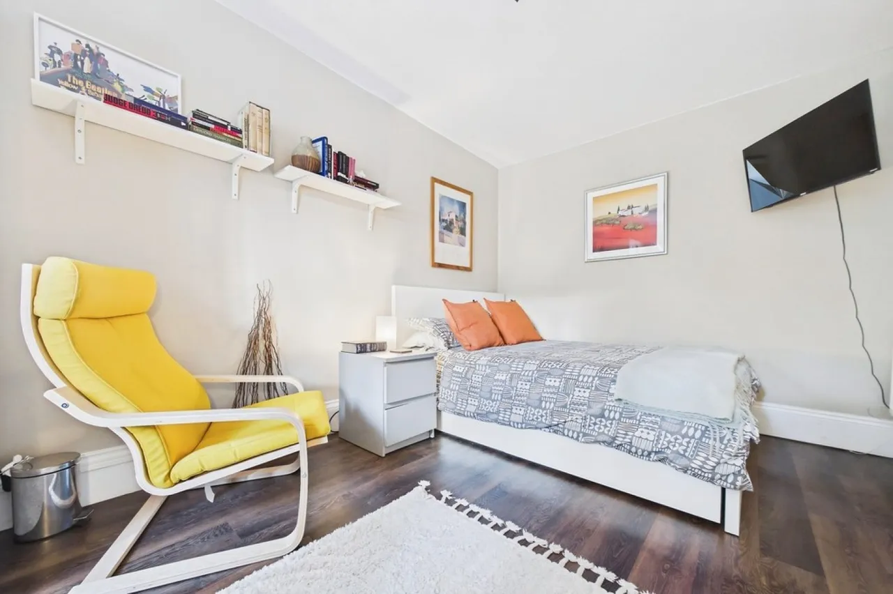Augusta Gardens, Folkestone, CT20, photo 11
