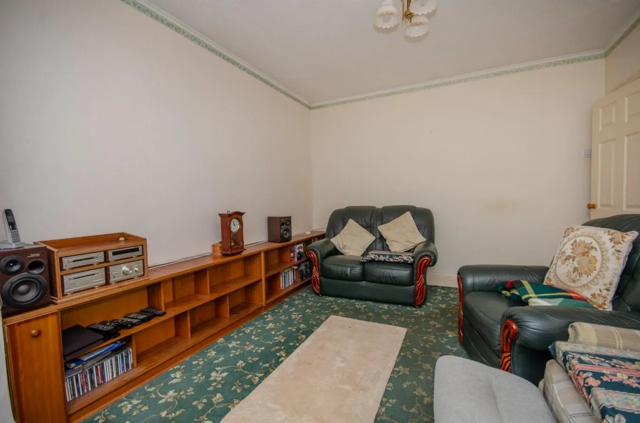 Salisbury Road, Downend, BS16, photo 6