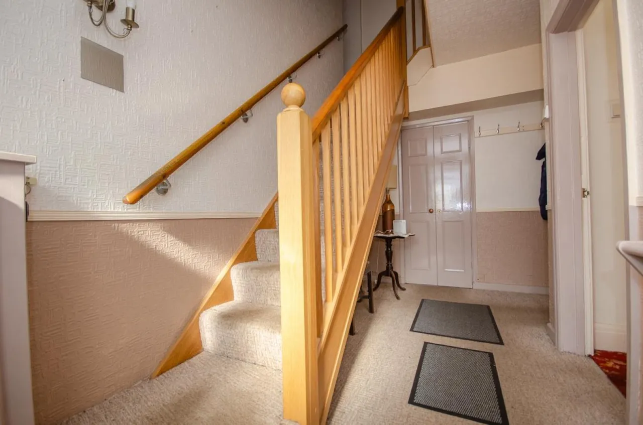 Salisbury Road, Downend, BS16, photo 11