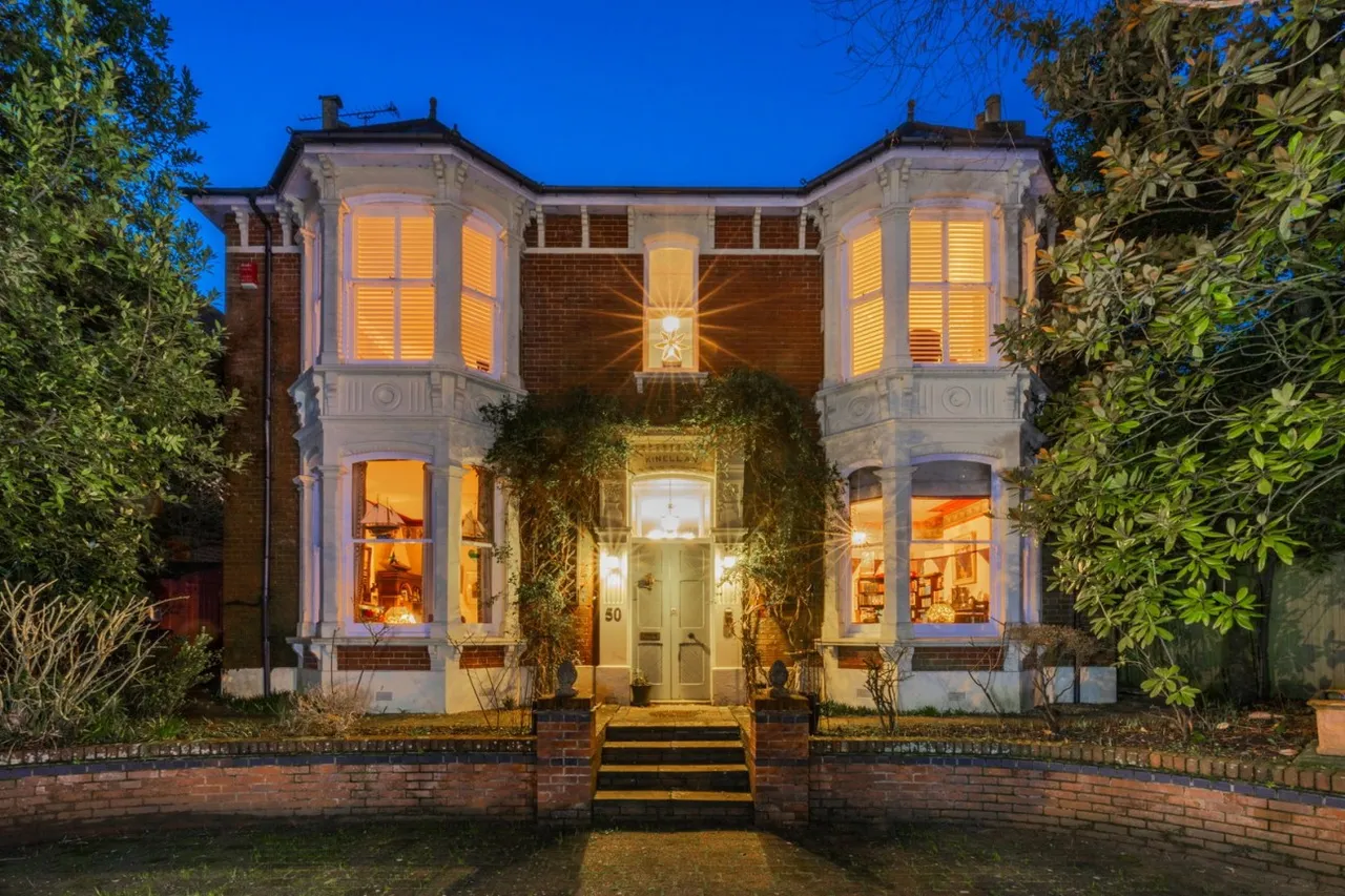 8 bed house for sale, St. Cross, Winchester, SO23