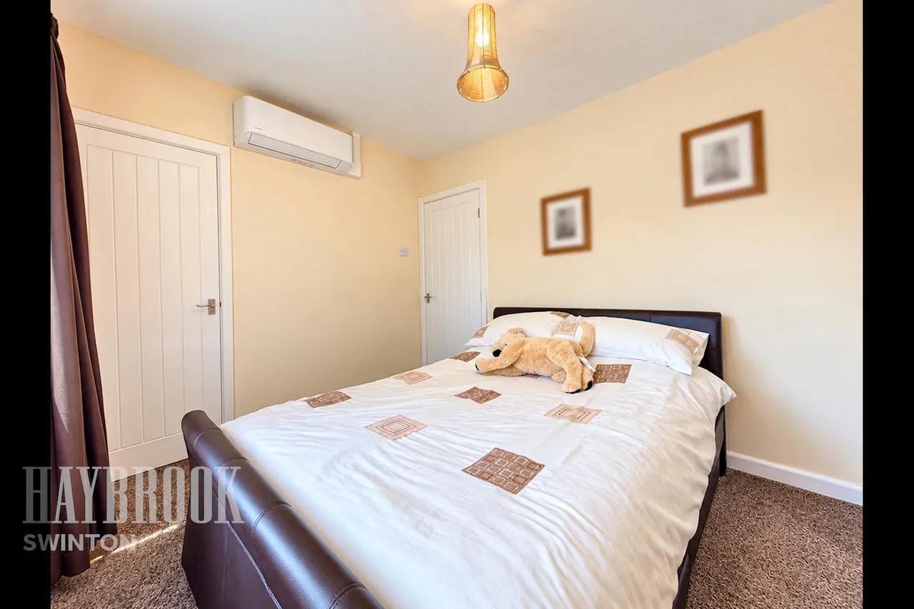 Deightonby Street, Thurnscoe, photo 13
