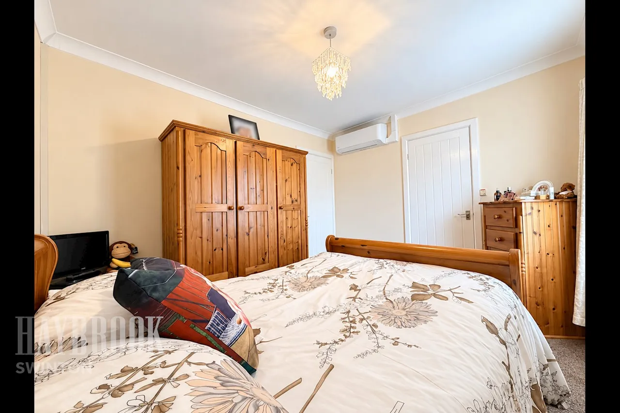 Deightonby Street, Thurnscoe, photo 12