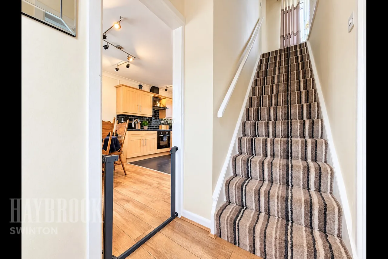 Deightonby Street, Thurnscoe, photo 9