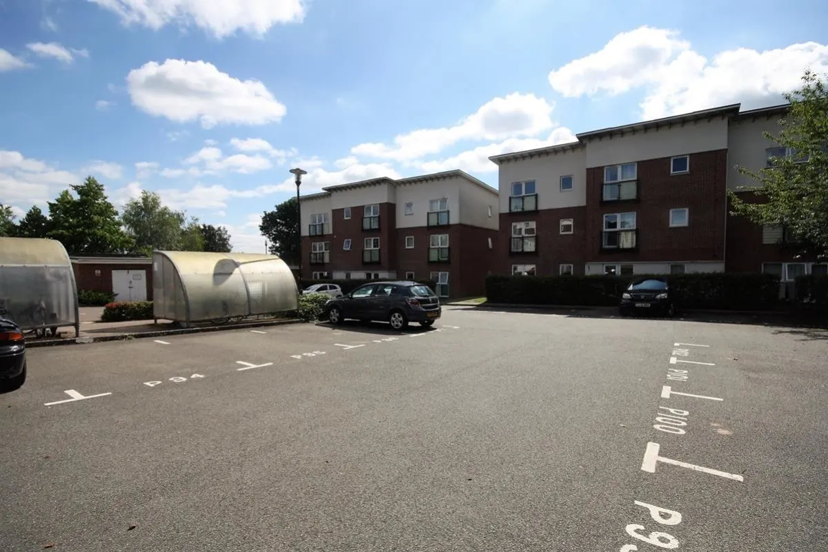 Park View Road, Leatherhead, KT22, photo 9